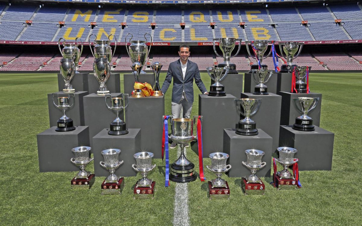 mini_3200x2000_xavi-trofeus-camp-nou_WEB_1.jpg